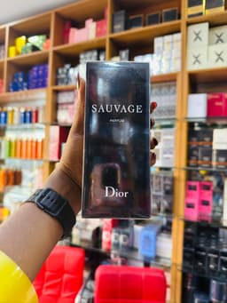 DIOR SAUVAGE – PARFUM (200ml)