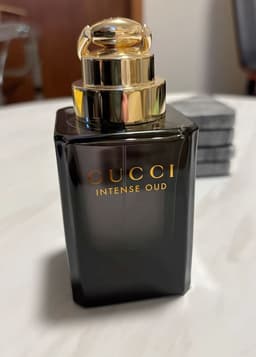 GUCCI INTENSE OUD – Eau de Parfum (90ml)